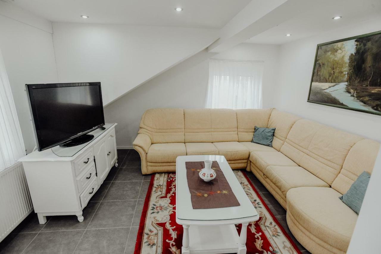 Apartman Slavonia Ðakovo エクステリア 写真