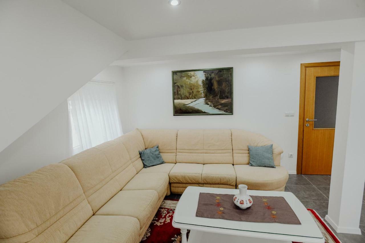 Apartman Slavonia Ðakovo エクステリア 写真